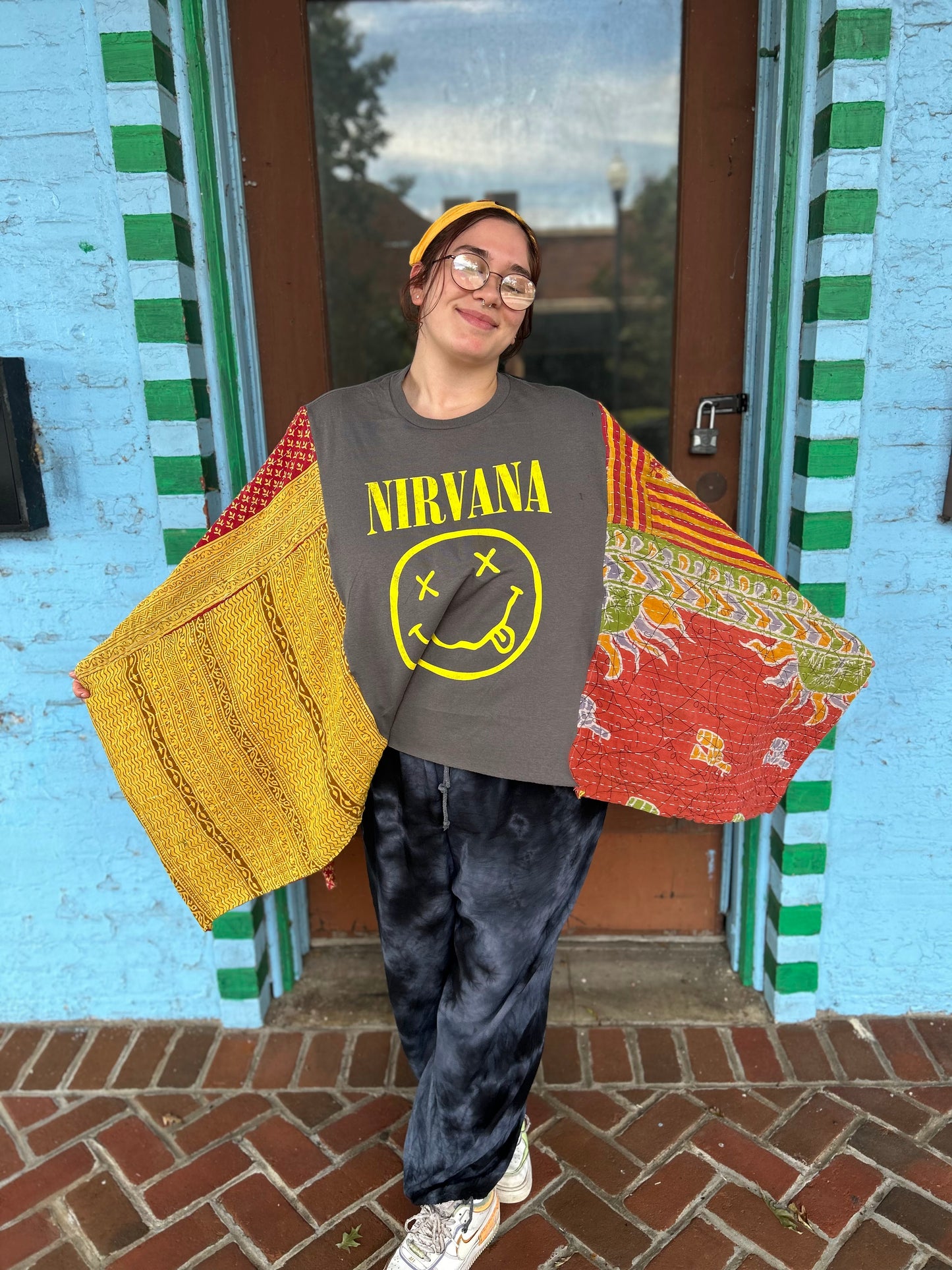 Nirvana Kantha Poncho