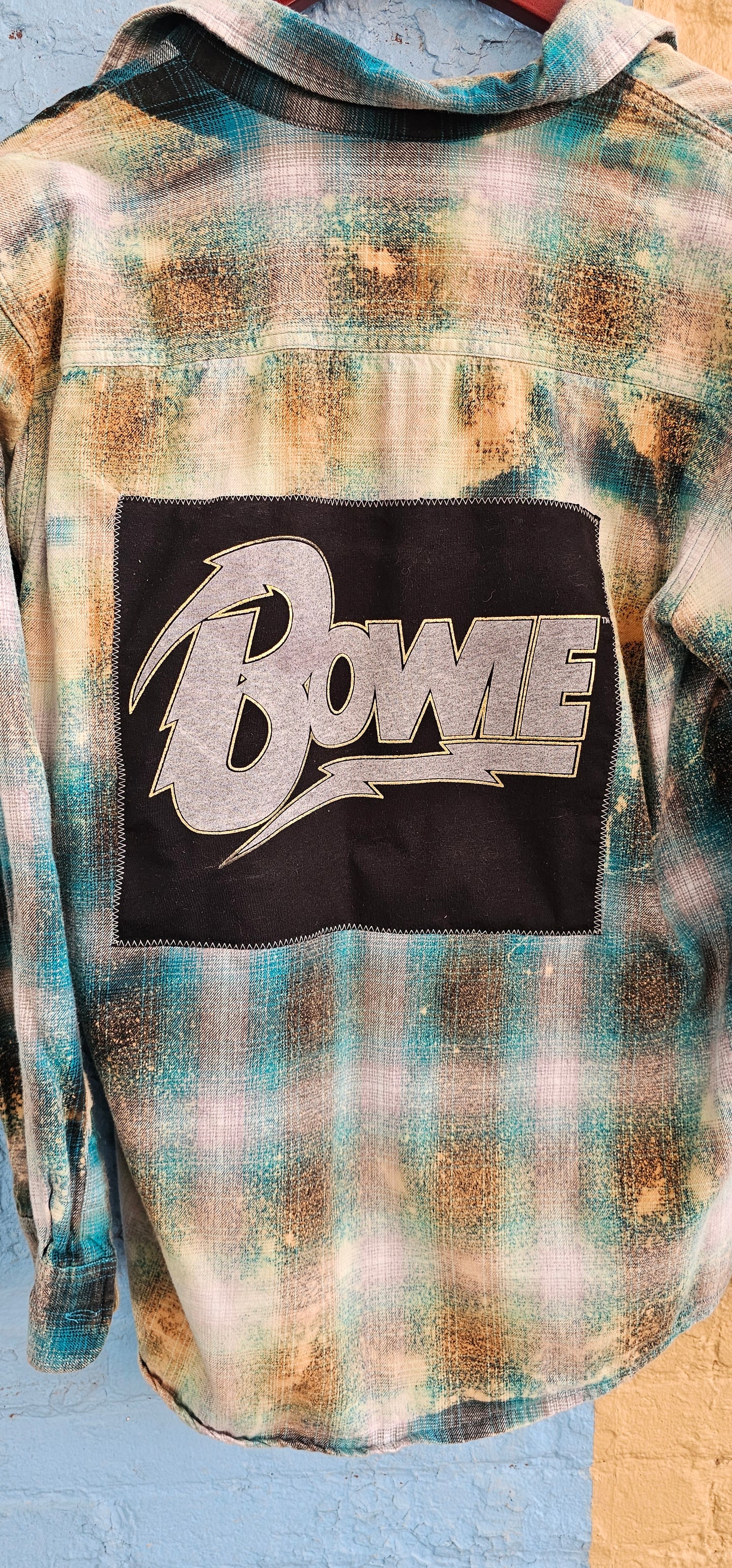 Bowie Bleached Flannel size Large