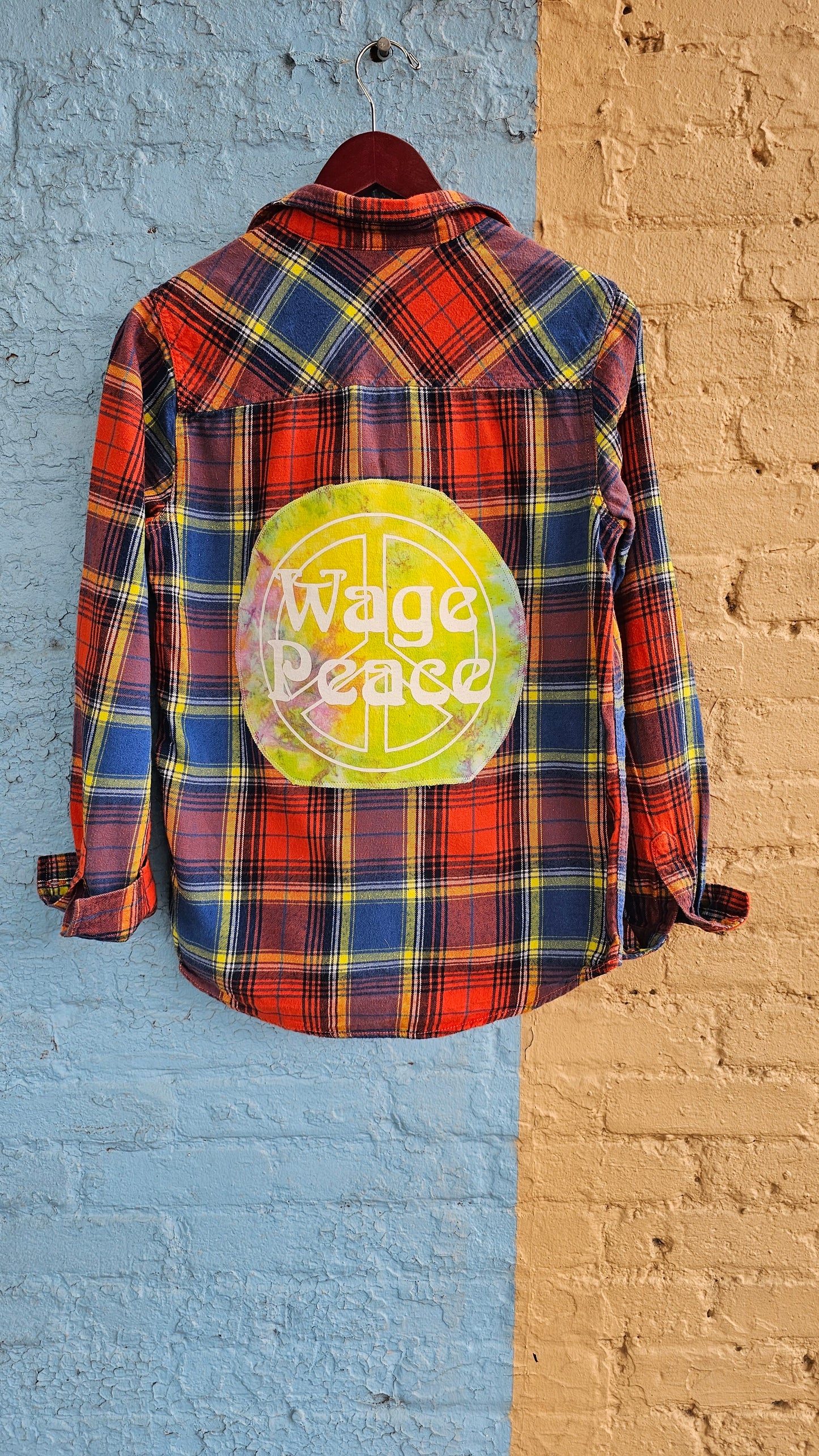 Wage Peace Flannel size SMALL  #1384