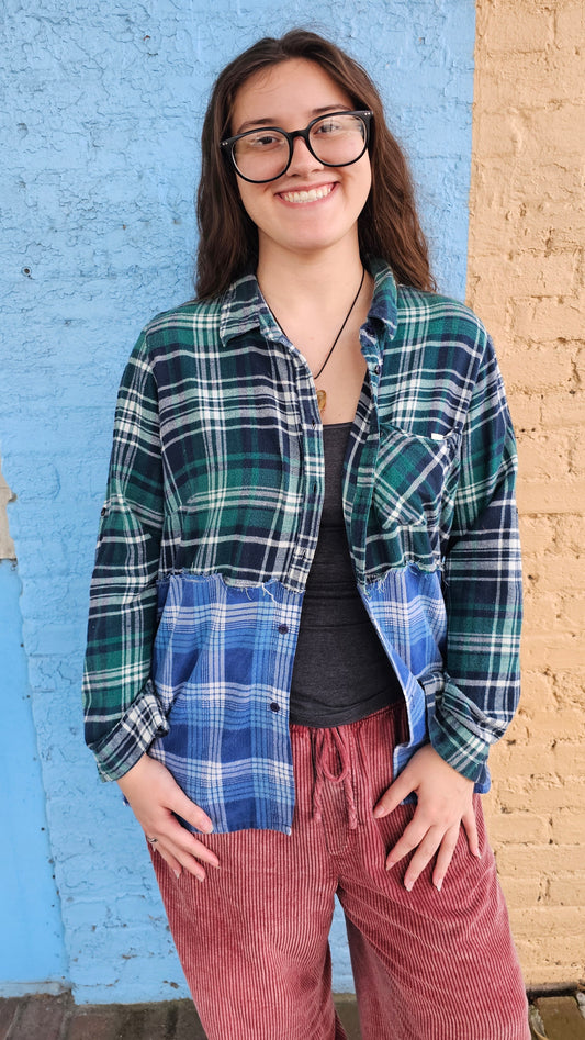 Riverbend Split Flannel (Large) – One-of-a-Kind Upcycled Patchwork#1409