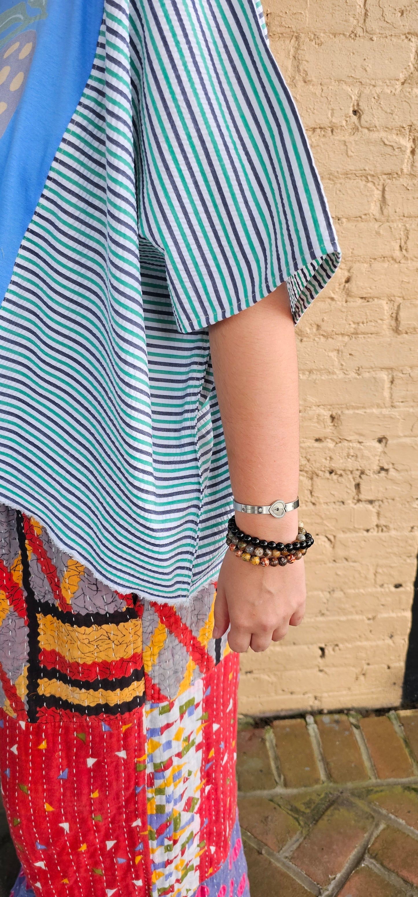 Abstract Mushroom Diva Flow Top