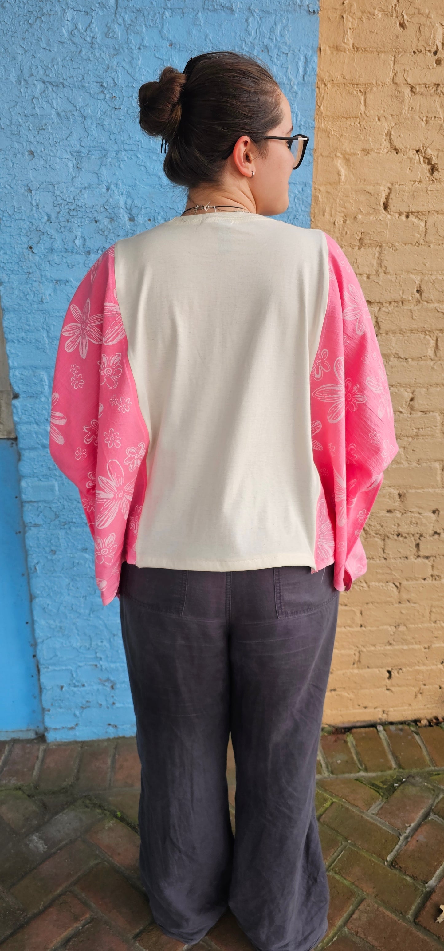 Floral Peace Sign Diva Flow Top